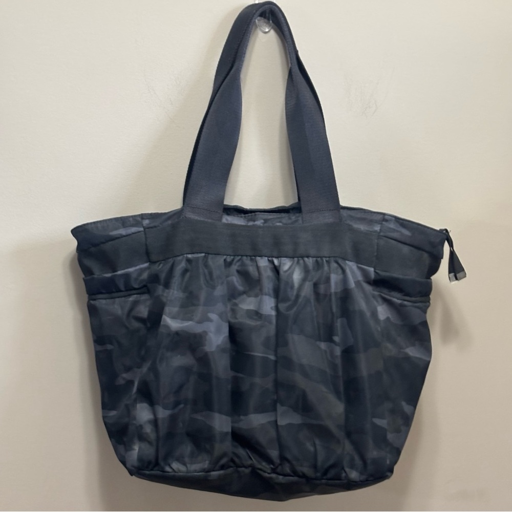 USED Caraa x Athleta Nylon Black Camo Weekender Tote Bag Yoga Workout Travel